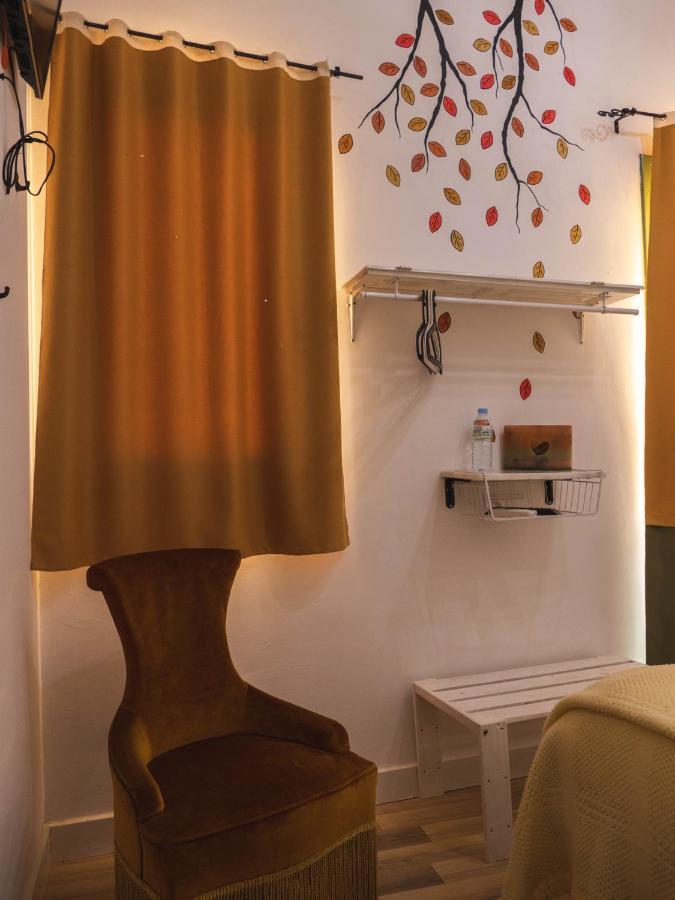 Hostal Cling 43 Deltebre Exterior foto